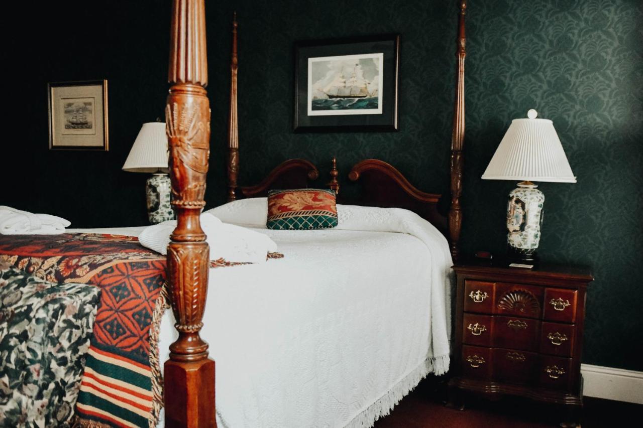 China Clipper Inn (Adults Only) Урей Екстер'єр фото