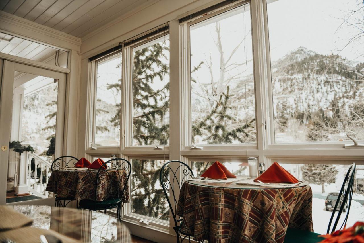 China Clipper Inn (Adults Only) Урей Екстер'єр фото