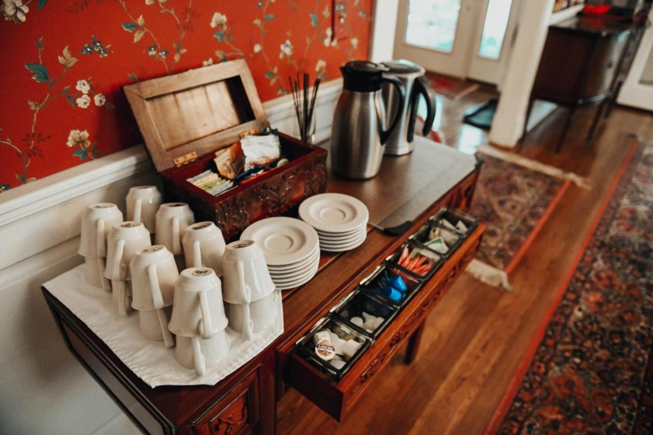 China Clipper Inn (Adults Only) Урей Екстер'єр фото