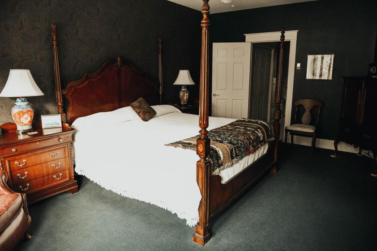 China Clipper Inn (Adults Only) Урей Екстер'єр фото