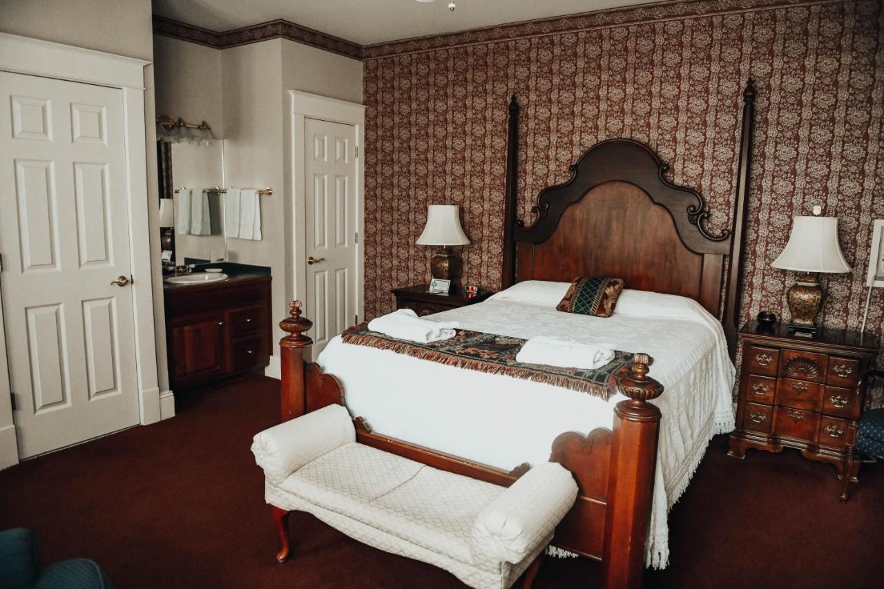 China Clipper Inn (Adults Only) Урей Екстер'єр фото