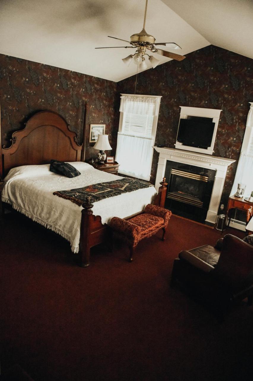 China Clipper Inn (Adults Only) Урей Екстер'єр фото