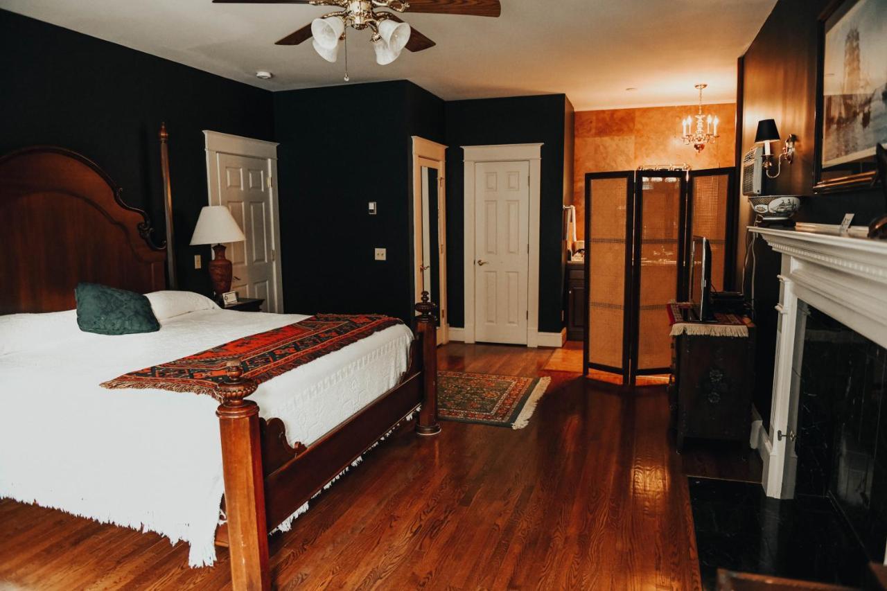 China Clipper Inn (Adults Only) Урей Екстер'єр фото