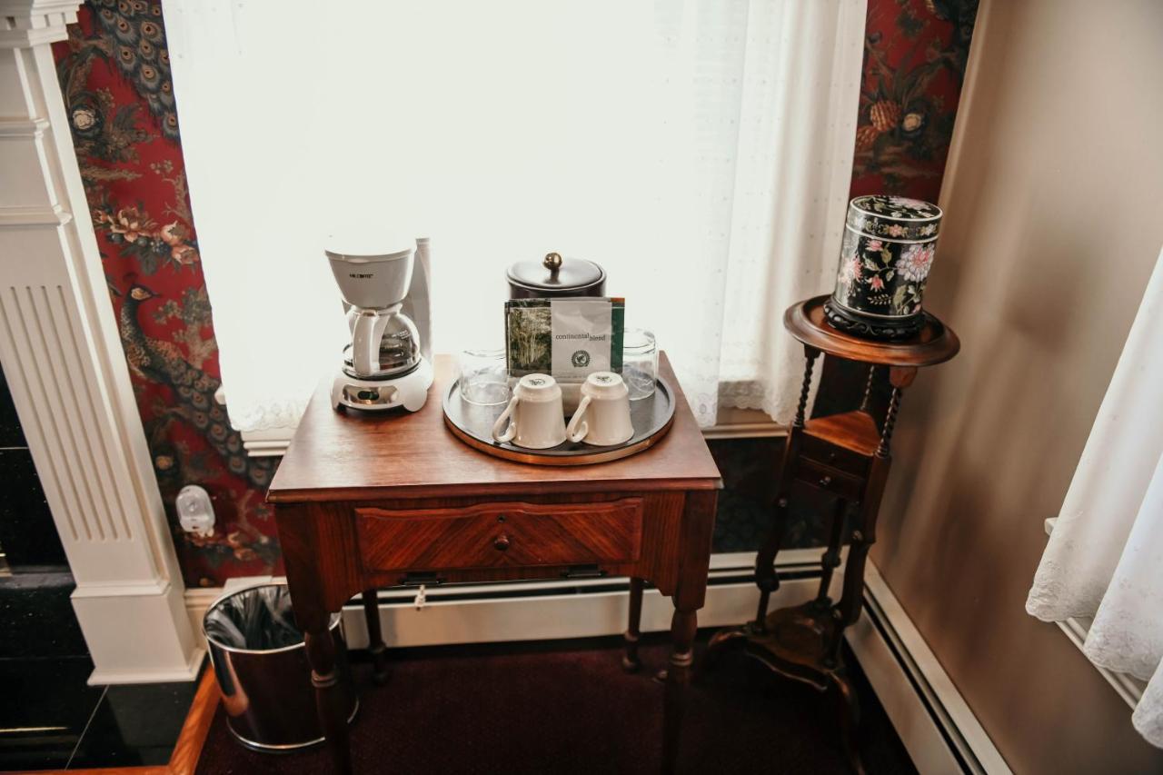 China Clipper Inn (Adults Only) Урей Екстер'єр фото
