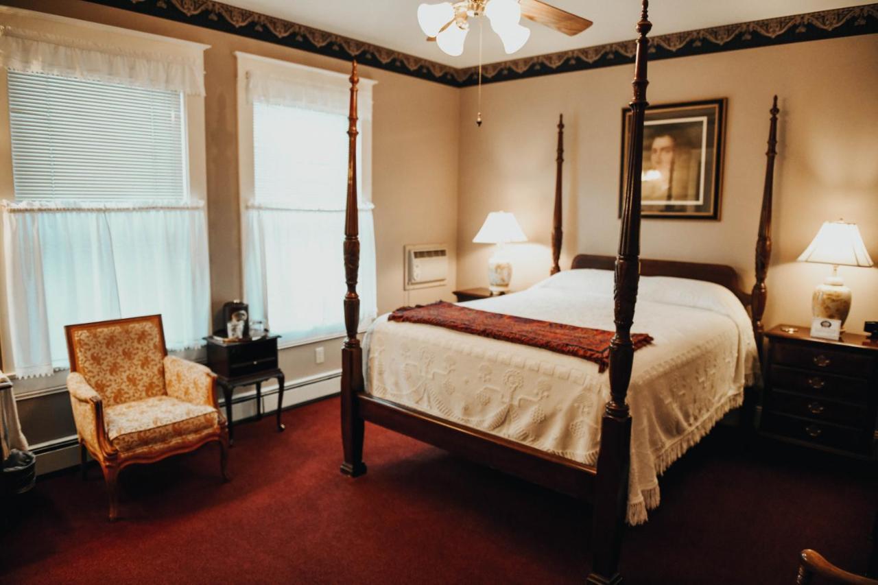 China Clipper Inn (Adults Only) Урей Екстер'єр фото