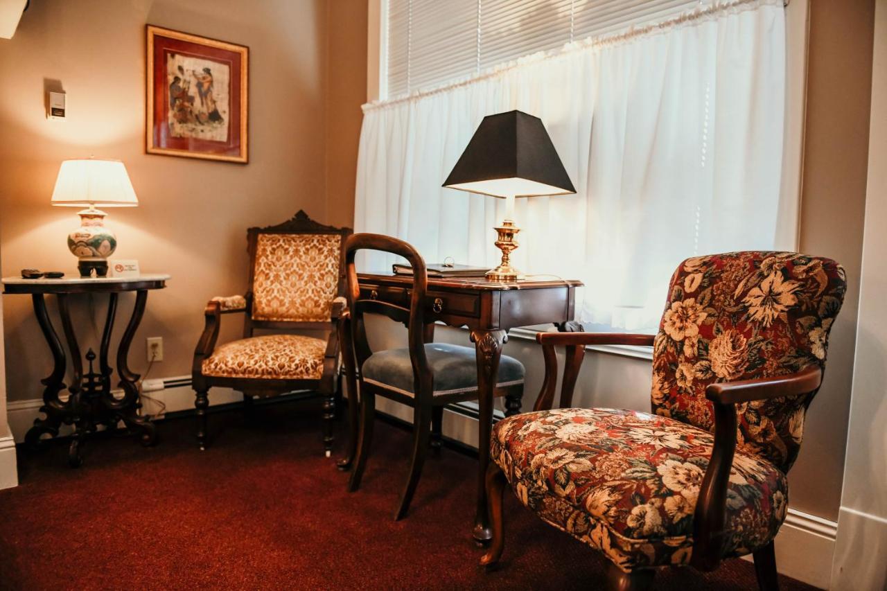 China Clipper Inn (Adults Only) Урей Екстер'єр фото