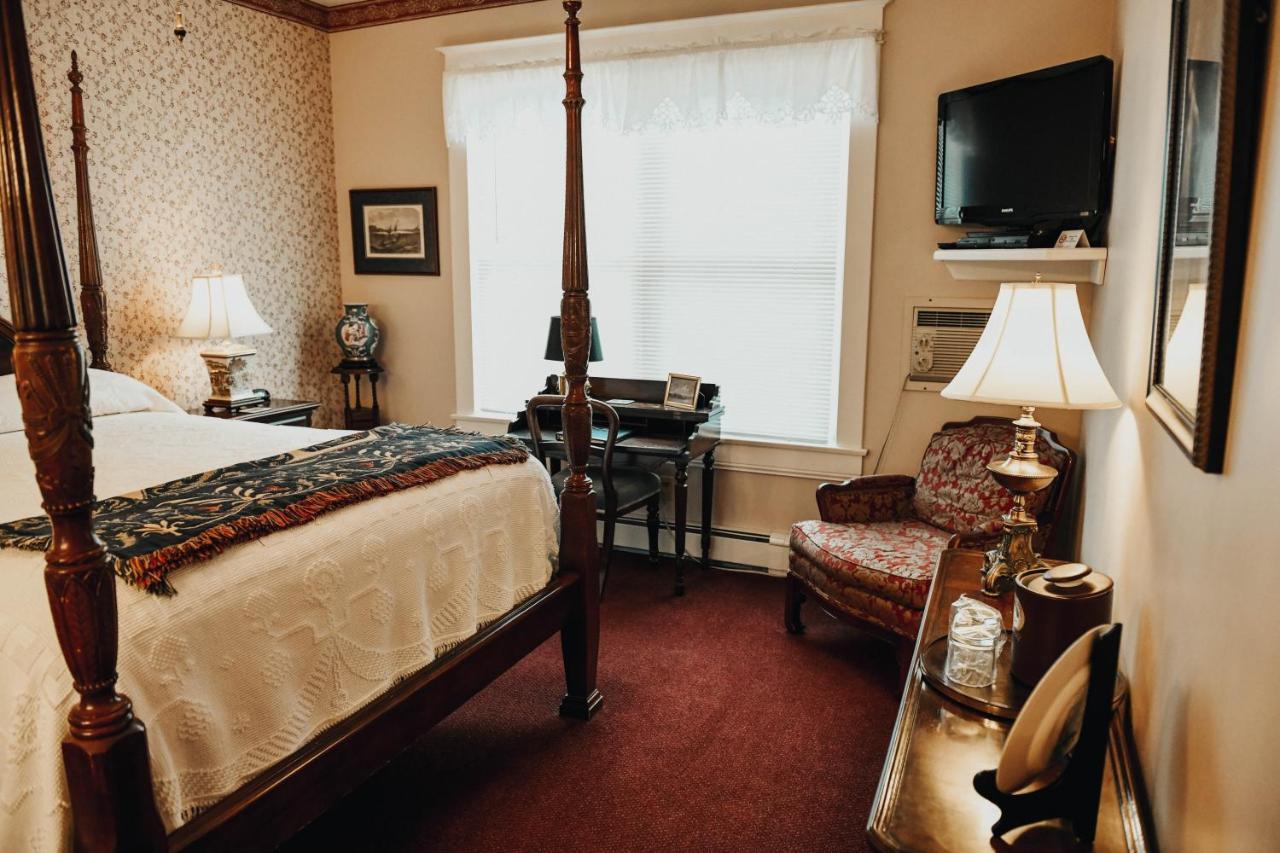 China Clipper Inn (Adults Only) Урей Екстер'єр фото
