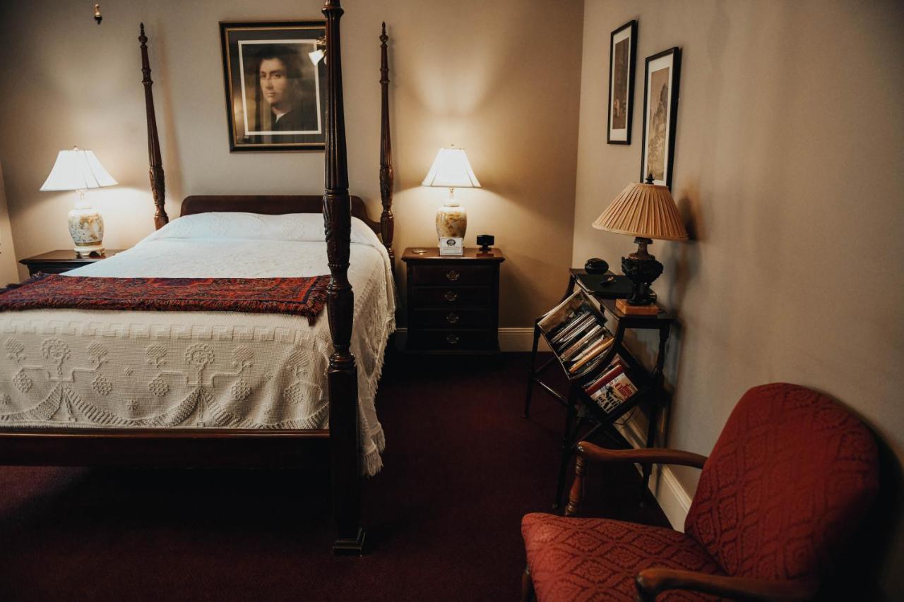 China Clipper Inn (Adults Only) Урей Екстер'єр фото