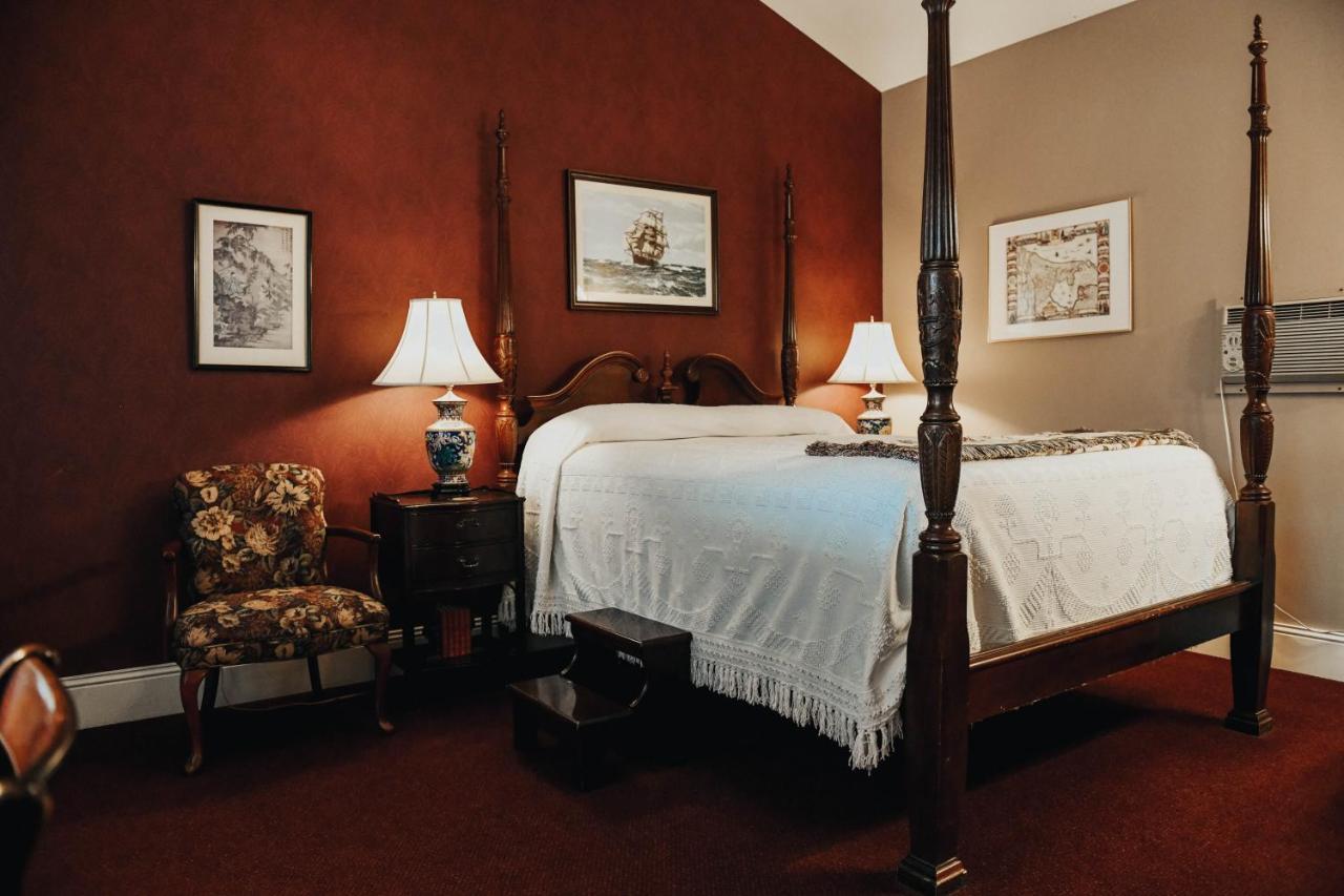 China Clipper Inn (Adults Only) Урей Екстер'єр фото